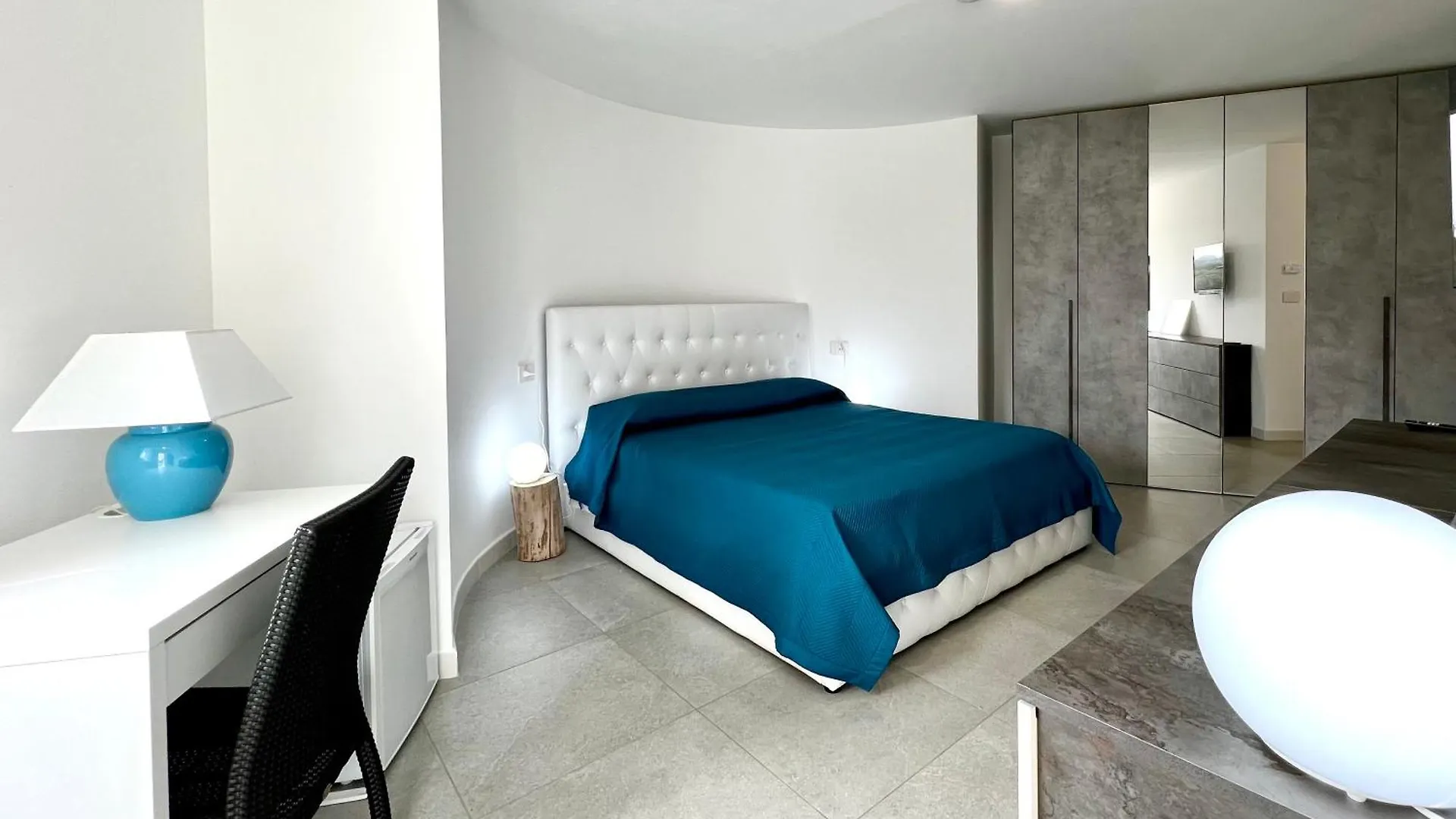 Sole Matto Rooms Olbia Italy